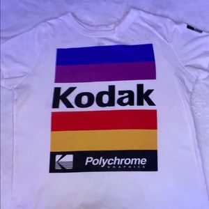 graphic tee women’s